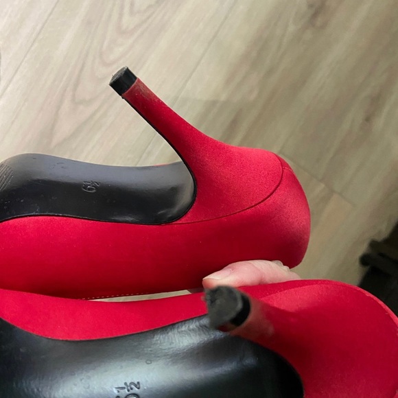 Kelly & Katie pumps with matching purse - Picture 9 of 10